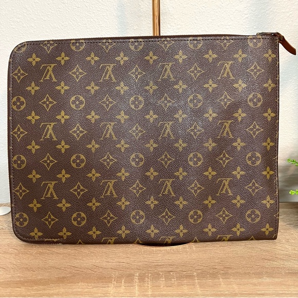 Authentic Louis Vuitton documents case bag❤️ - Picture 1 of 11